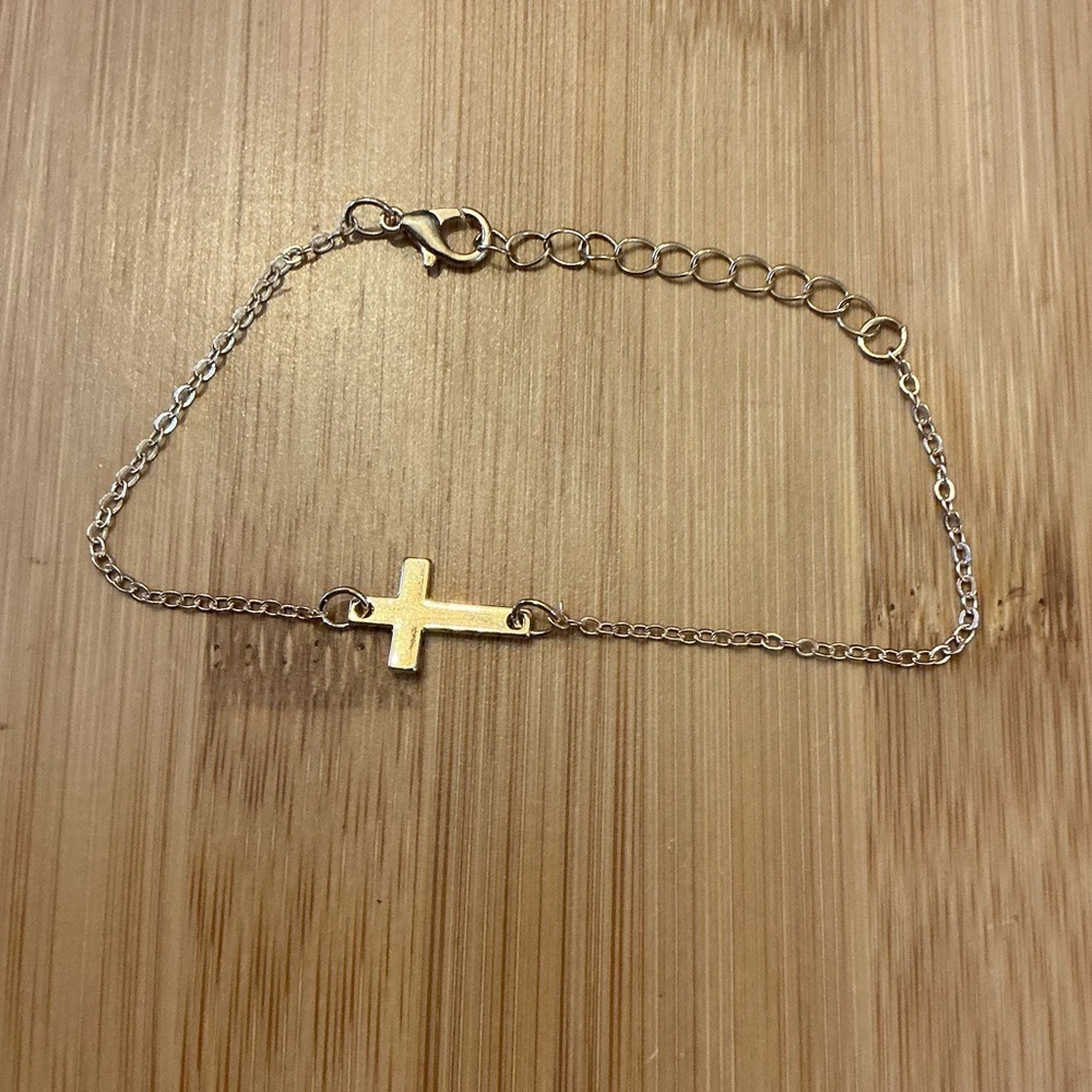 Cross bracelet, 9” Brand New!